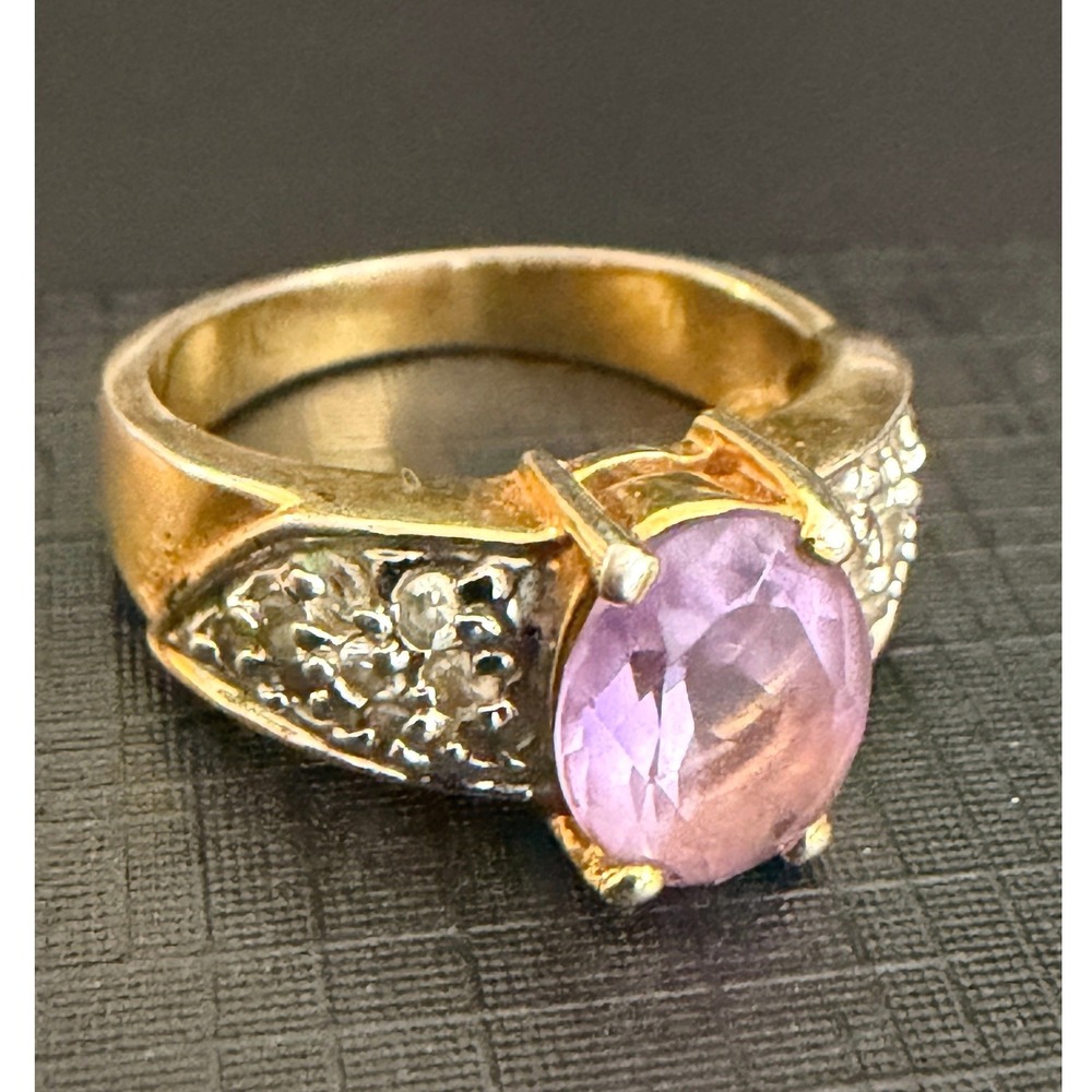 Vintage Rhinestone Ring Gold Tone Purple Cocktail